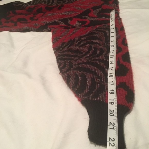 Vintage maroon & black jungle cat sweater mens S/M womens L silver threaded - Picture 5 of 6